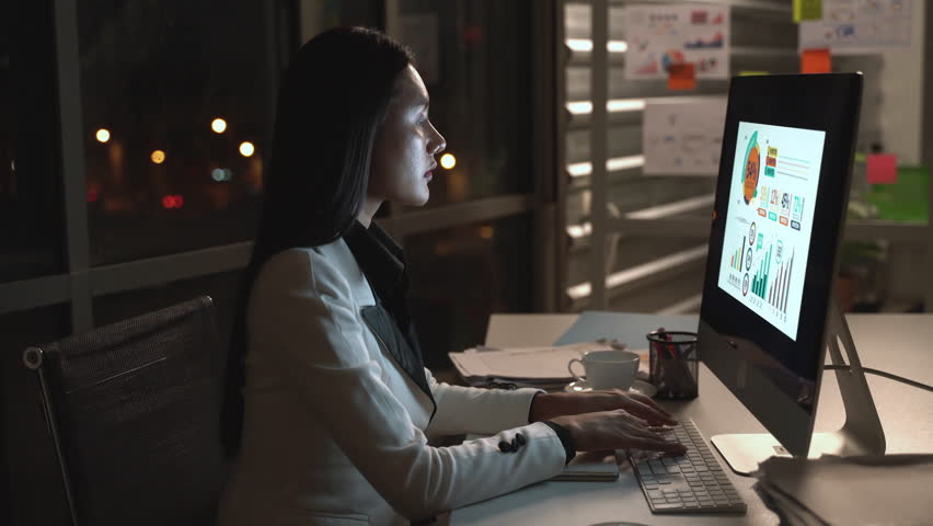 Businesswoman hard working to late night and work overtime at office. Manager assigns task after timeout of work. Concept of business management, assignment job late and working overtime. Royalty-Free Stock Footage #1103607765