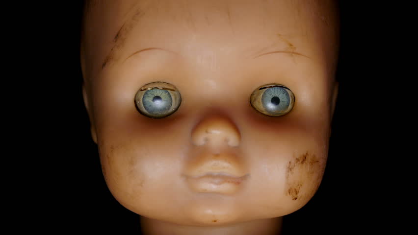 doll close
