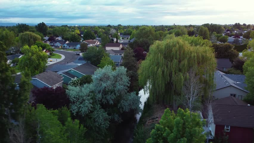 Aerial View Of Residential Houses In The Suburban Town of Boise, Idaho. - pullback