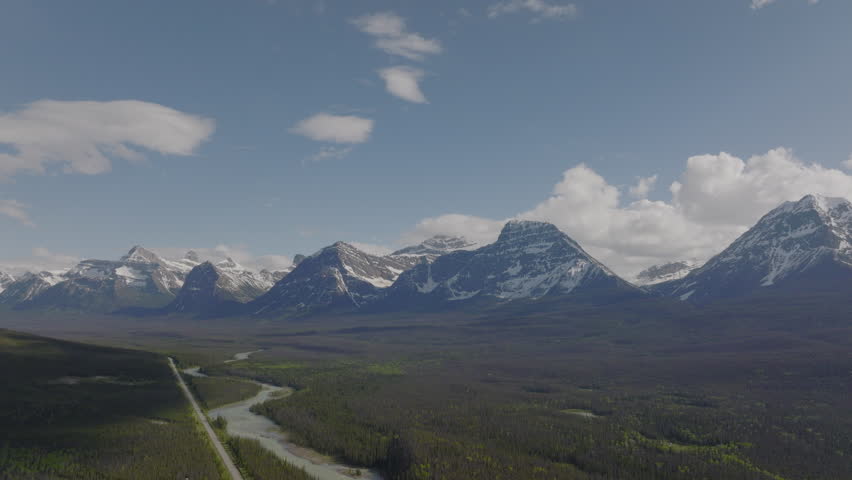 The many peaks of the Canadian Rockies in Jasper National Park