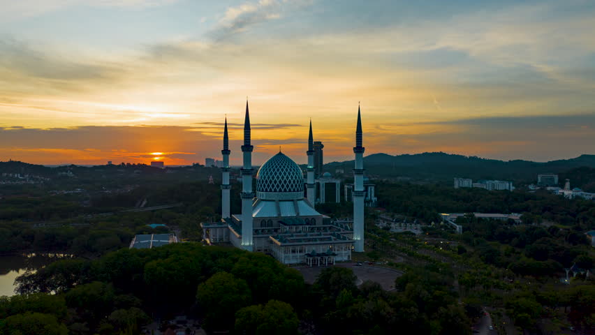 MASJID-SULTAN Footage, Videos and Clips in HD and 4K - Avopix.com