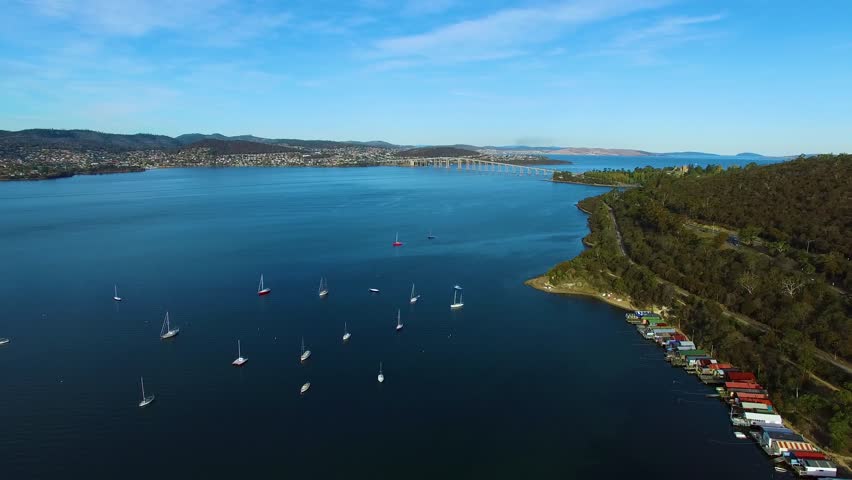 4K 24FPS - Yachts sailing on Hobart