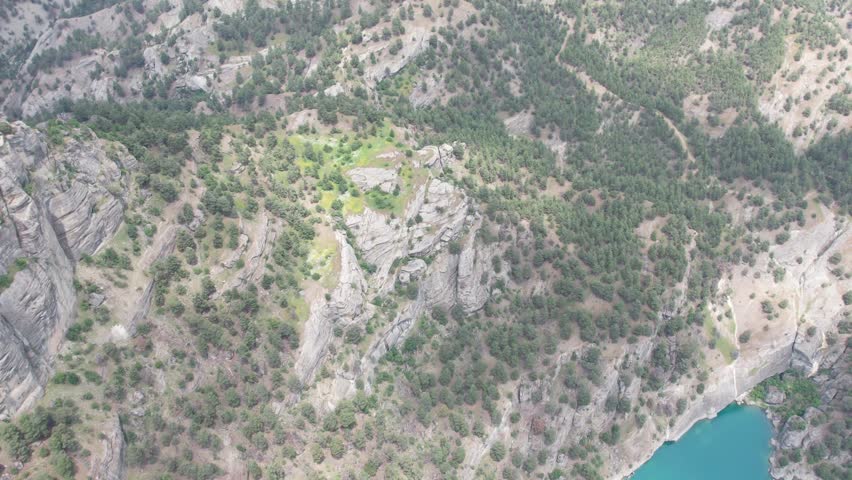 Kahramanmaraş ali rock and güredil castle, also known as the capped rock