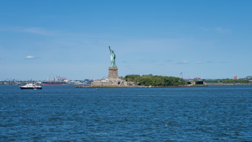 Hyper Lapse of The Statue of Liberty - NYC