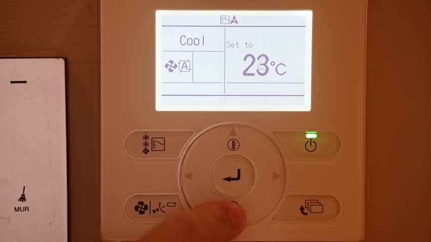 Refrigerator display with preset temperature for refrigerator and ...