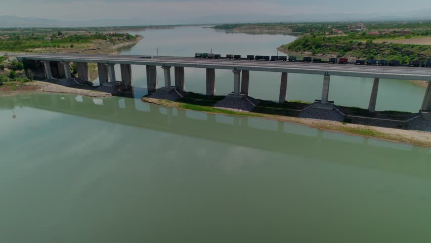 Freight train passes over the bridge. Tohma Bridge, also known as Martyr Gaffar Gunes Bridge (Sehit Gaffar Gunes Koprusu), is a road bridge in Malatya Province, eastern Turkey