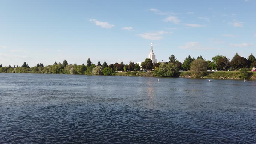 Waterfall on the Snake River in central city Idaho Falls