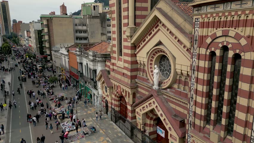 Bogota, Main city in Colombia, is beatifull and modern, the airport is the biggest in latinoam´rica.