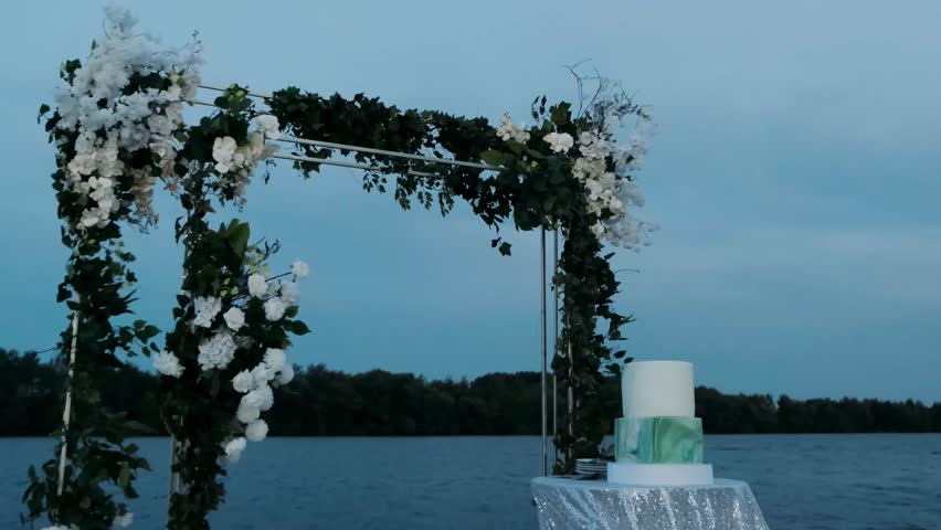 white cake several tiers at a wedding
