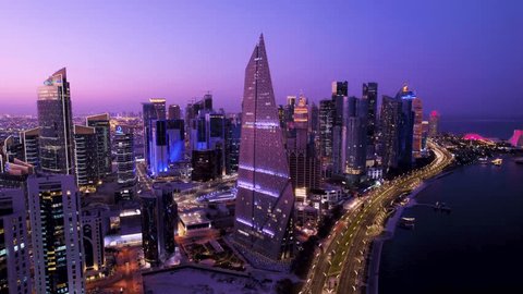 Doha City View at Dusk 2: stockvideo