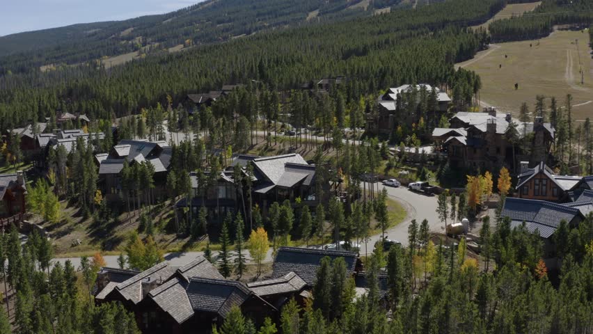 Aerial view of wooden luxury villas, sunny day in Breckenridge, Colorado, USA Royalty-Free Stock Footage #1107255077