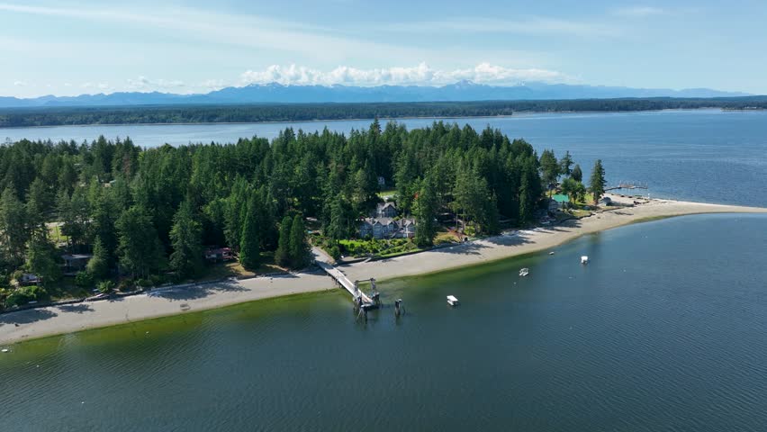 Aerial view of Herron Island