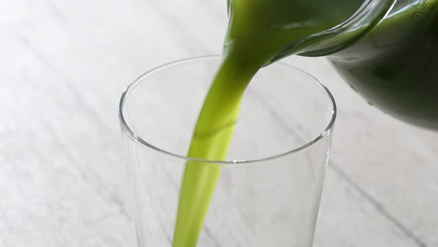 matcha juice, aojiru juice, vegetable juice