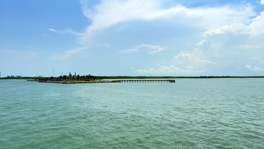 Boat tour Seawolf Park Galveston Texas