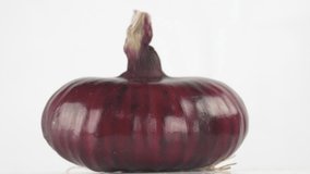 Red juicy ripe
ecological onion