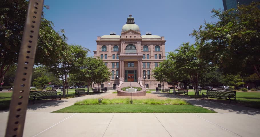 Wide angle view of the Tarrant County Courthouse in Fort Worth, Texas