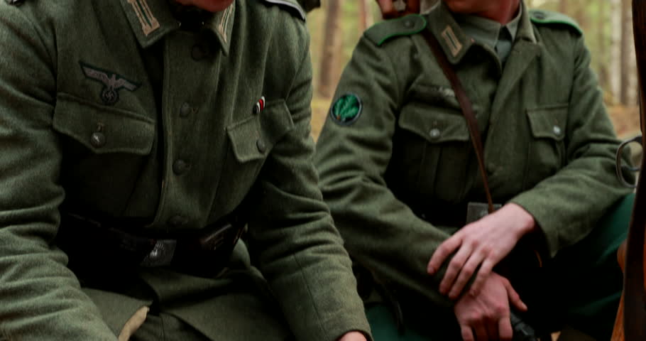 World War II German wehrmacht Soldier officer Commander Soldiers Of World War II Briefs, Showing Direction Of A Attack On Map.