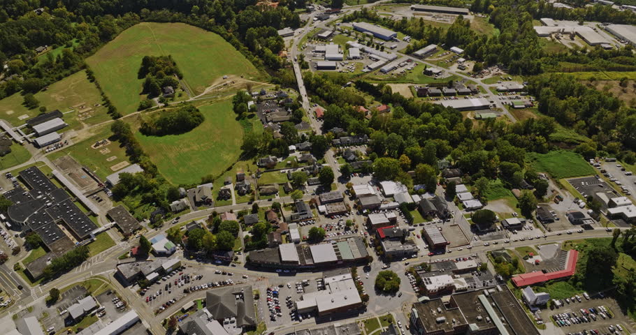 Ellijay Georgia Aerial v3 cinematic birds eye view drone flyover town center, tilt up capturing rivers landscape at daytime during summer - Shot with Mavic 3 Cine - October 2022