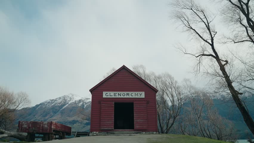 New Zealand Mountainous Natural Landscape
