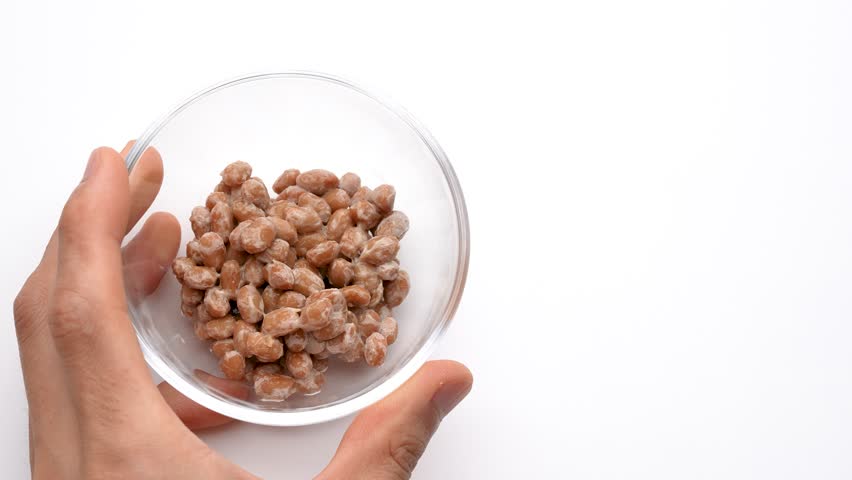 Video of mixing NATTO well on a white background.
4K 120fps edited to 30fps Royalty-Free Stock Footage #1108490377