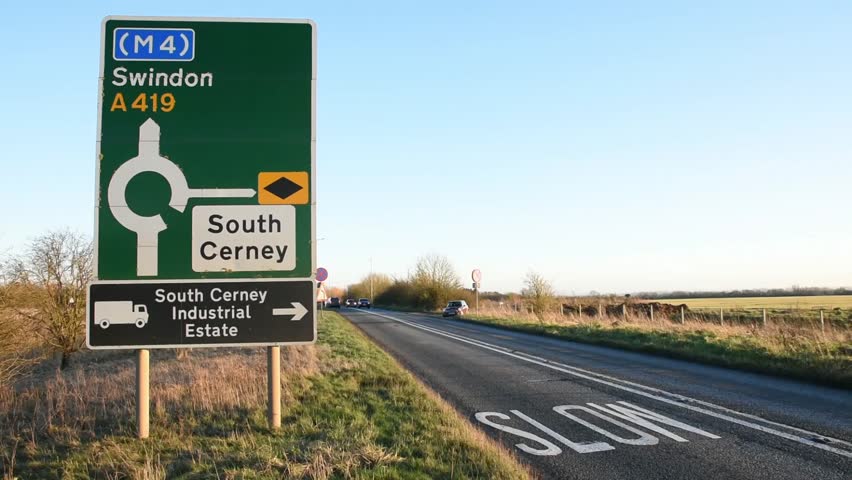 UK transport links to London, Gatwick and Heathrow