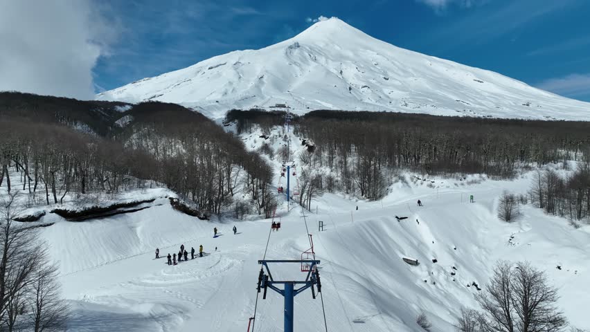 Cable Car At Villarrica Vulcan In Pucon Chile. Snowy Mountains. Glacier Landscape. Travel Nature. Villarrica Vulcan Chile. Winter Sports. Cable Car At Villarrica Vulcan In Pucon Chile.