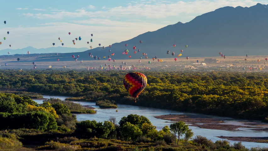 Albuquerque Balloon Fiesta Mass Ascension and Splash and Dash Timelapse