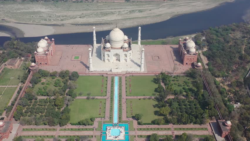 Aerial view of the Taj Mahal along Yamuna river, Agra, Uttar Pradesh, India.