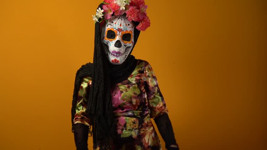 Day of the dead, sugar skull, halloween, calavera Catrina dancing, Catrina costume. Royalty-Free Stock Footage #1108700915