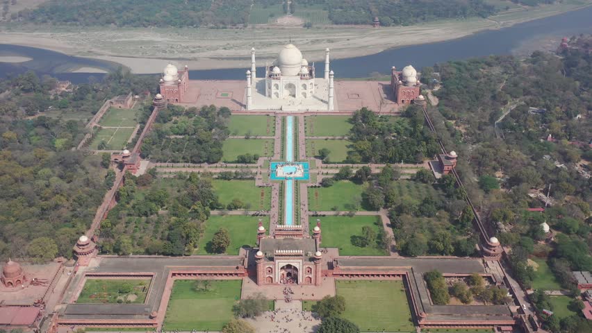 Aerial view of the Taj Mahal along Yamuna river, Agra, Uttar Pradesh, India.