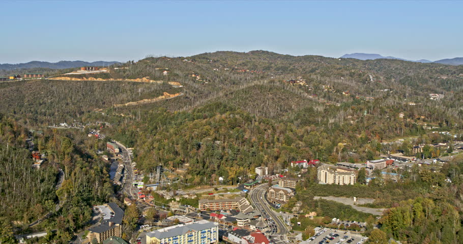 Gatlinburg Tennessee Aerial v4 birds eye view capturing busy traffics of tourists visiting beautiful town during holiday season at daytime - Shot with Inspire 2, X7 camera - November 2020