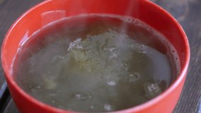 Tororo kelp soup. A video of steam coming out.
