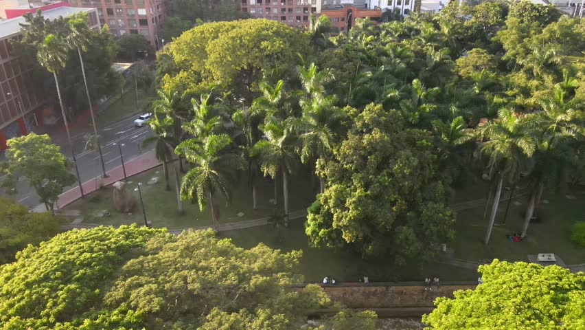 Cali, Colombia, rio Cali desde el Boulevar
