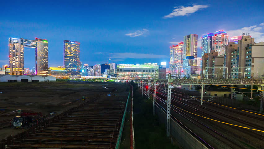 Time lapse 4k - Yongsan high speed train and subway station at night in Seoul,South Korea 