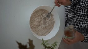 vinegar in porridge vertical video