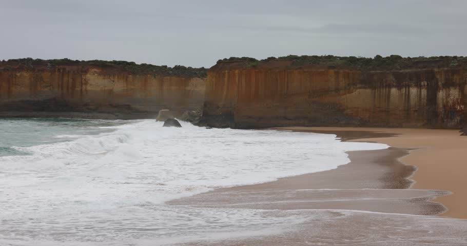 View from The London Bridge lookout along the Great Ocean Road, southern Australia