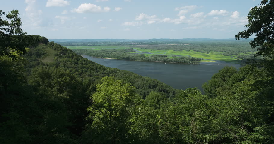 Scenic Vista Of Mississippi River From Great River Bluffs State Park In Minnesota, USA. aerial pullback