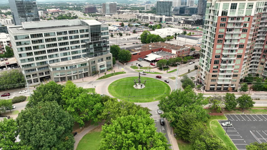 Nashville Tennessee - Music Row - Roundabout - City