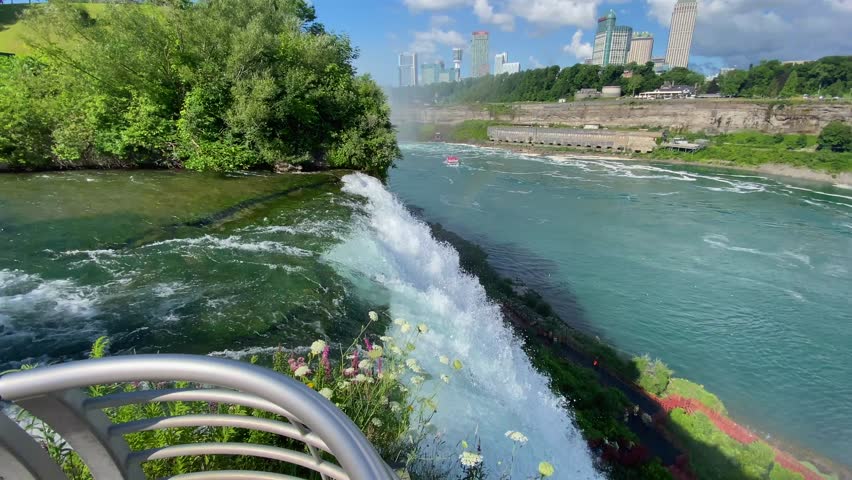 Side view of Bridal Veil Falls close up with Ontario in the background.