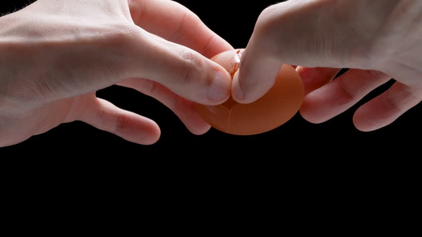 4K Video of cracking an egg.
4K 120fps edited to 30fps.