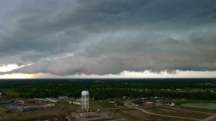 Shelf clouds over mid Missouri 
