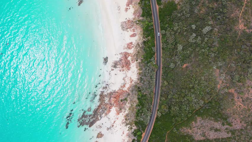 Australian road trip along Eagle bay in Margaret River with blue water lining the coastline