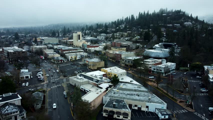 Ashland, Oregon, USA, Winter 2023. Downtown. Moving over at downtown and the Plaza. Showing Ashland Springs Hotel, and the OSF Elizabethan Theater.
