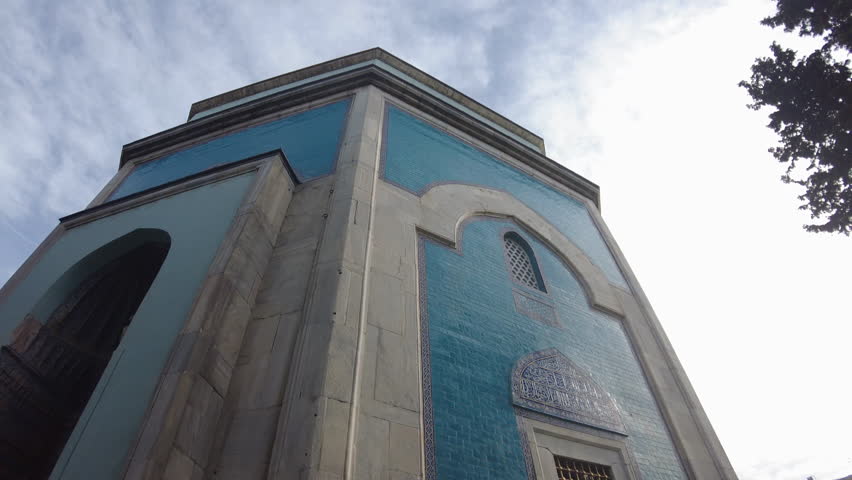 It is the mausoleum structure built by Sultan Çelebi Mehmed in Bursa during the Ottoman period. It rotates around the bottom view and camera. Time-lapse and motion blur effect applied.