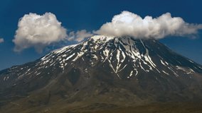 Mount Ararat peak timelapse video.