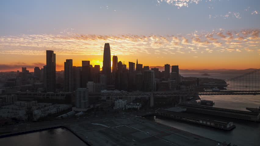 Hypnotic sunset, marvellous light, Establishing Aerial View Shot of San Francisco SF CA, California, United States, America, downtown, financial district Royalty-Free Stock Footage #1112108485