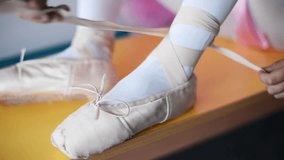  pointes  in the ballet hall