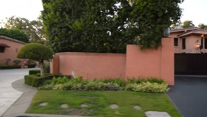 Driving Plates Multi Angle Beverly Hills Set#02 CAM4 Right Residential 60fps