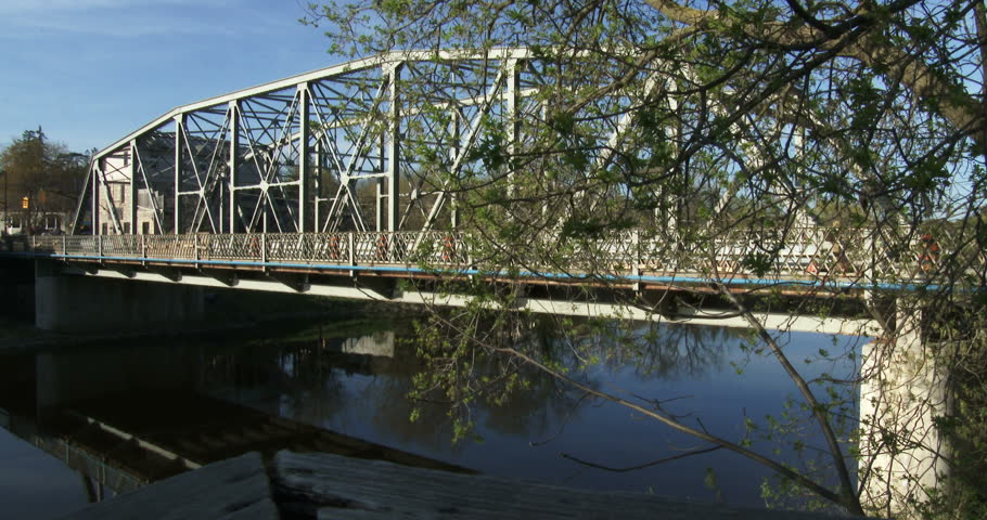 Bridge On Grand River in 스톡 동영상 비디오(100% 로열티 프리) 11523506 | Shutterstock