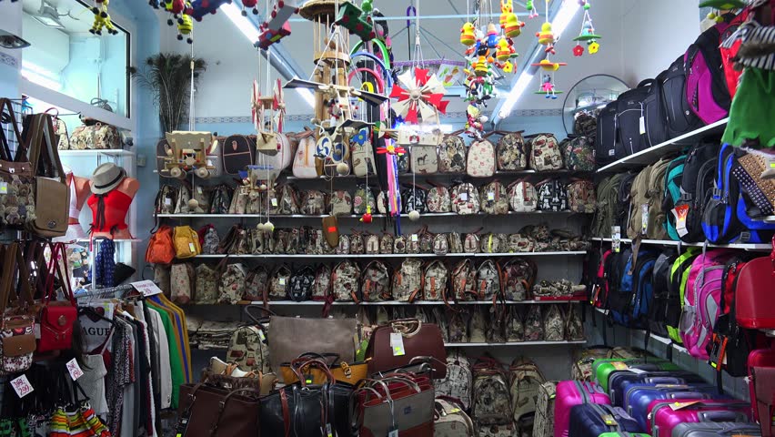 souvenir shop definition